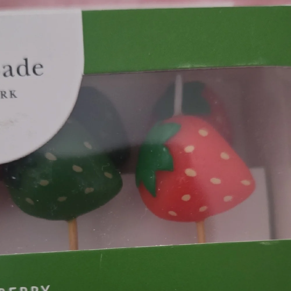 Kate Spade Strawberry and Heart Candles - Multicolor